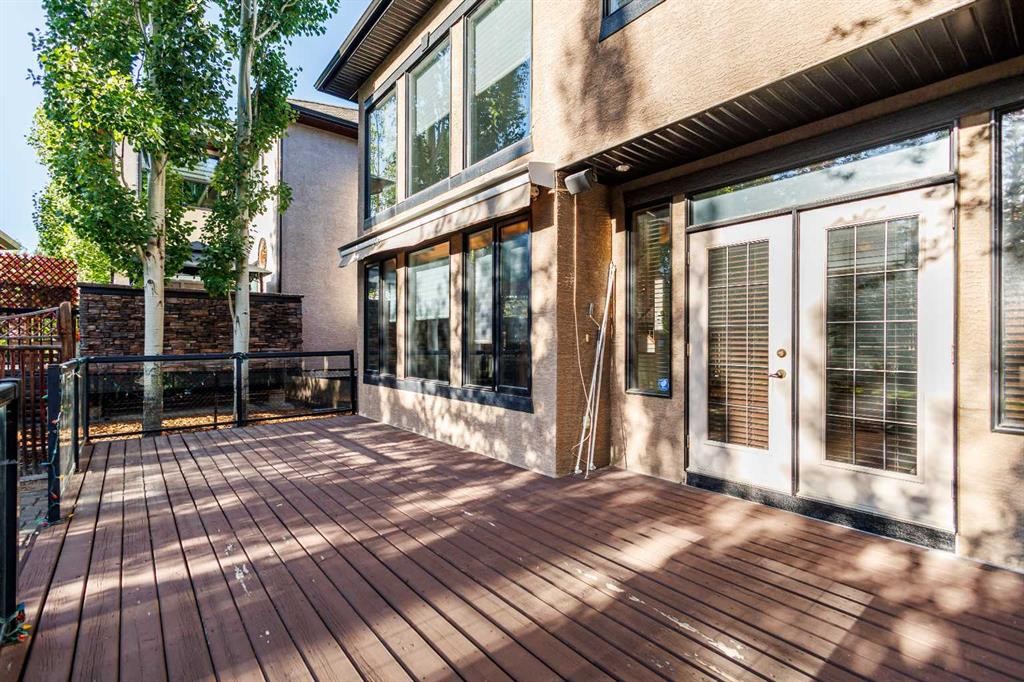 75 Discovery Ridge Mount Sw, Calgary, AB - Outdoor With Deck Patio Veranda With Exterior