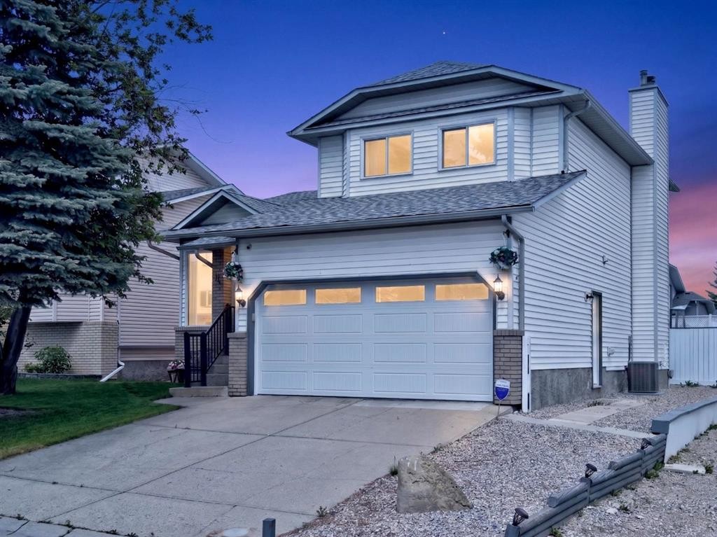 70 Pasadena Gardens Ne, Calgary, AB - Outdoor