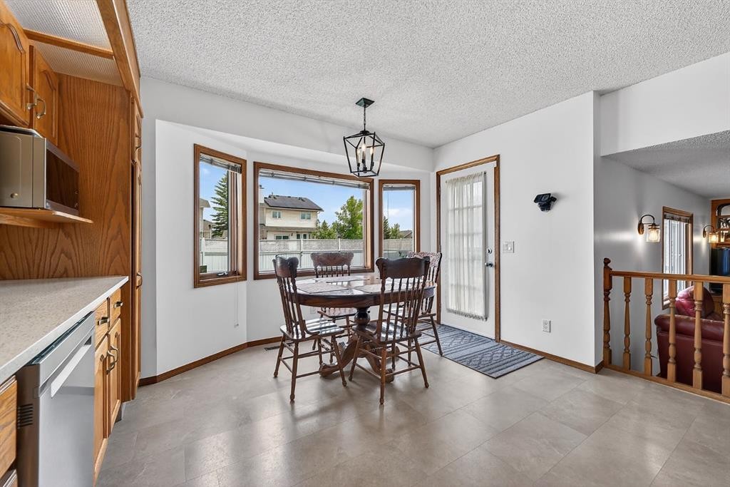 70 Pasadena Gardens Ne, Calgary, AB - Indoor