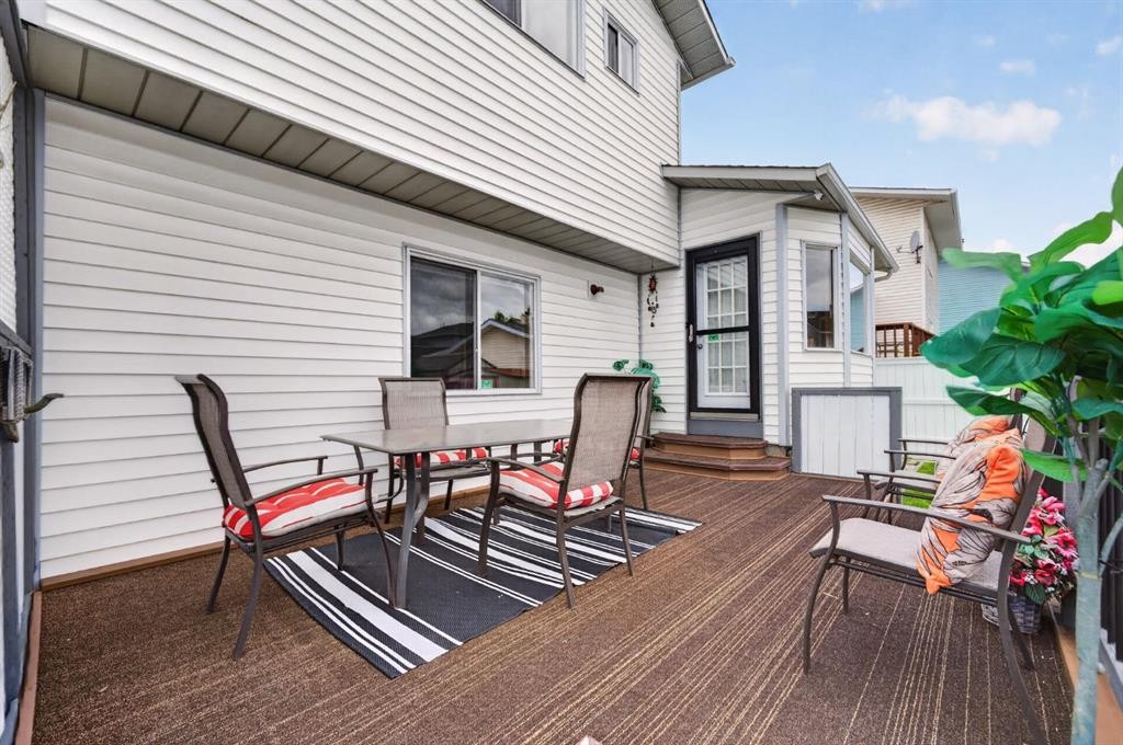 70 Pasadena Gardens Ne, Calgary, AB - Outdoor With Deck Patio Veranda With Exterior