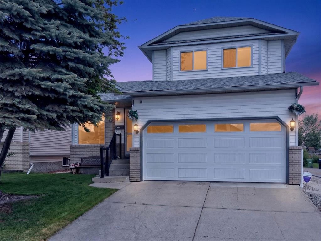 70 Pasadena Gardens Ne, Calgary, AB - Outdoor
