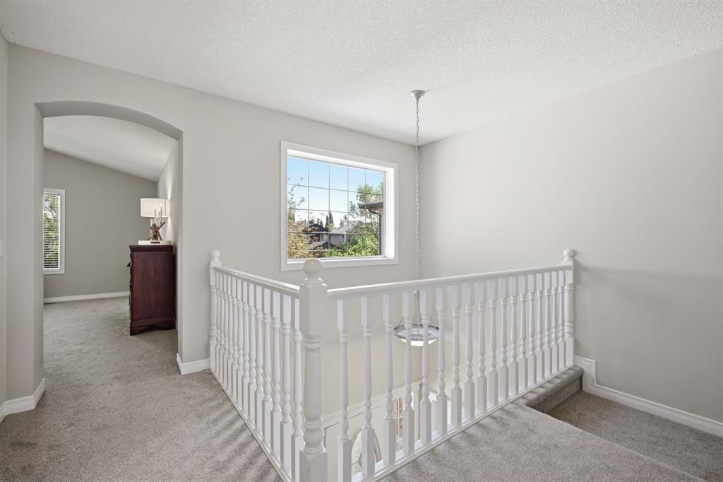 331 Millview Bay Sw, Calgary, AB