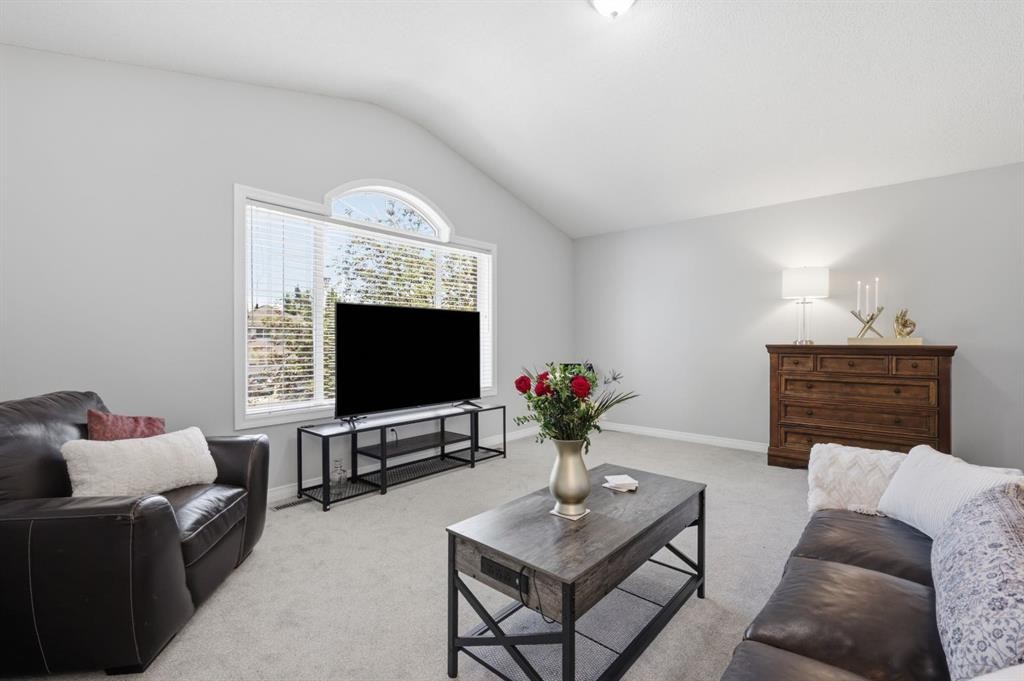 331 Millview Bay Sw, Calgary, AB