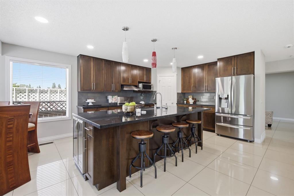 331 Millview Bay Sw, Calgary, AB