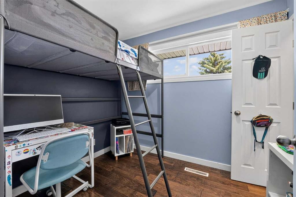 624 Regal Park Ne, Calgary, AB