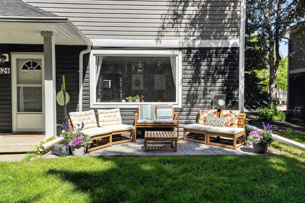 624 Regal Park Ne, Calgary, AB
