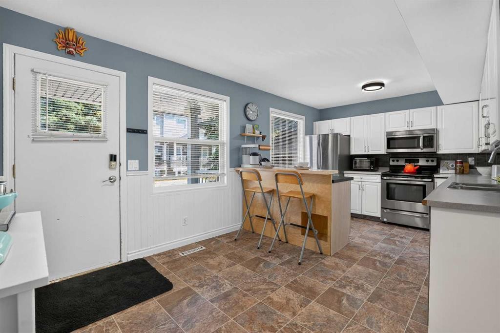624 Regal Park Ne, Calgary, AB