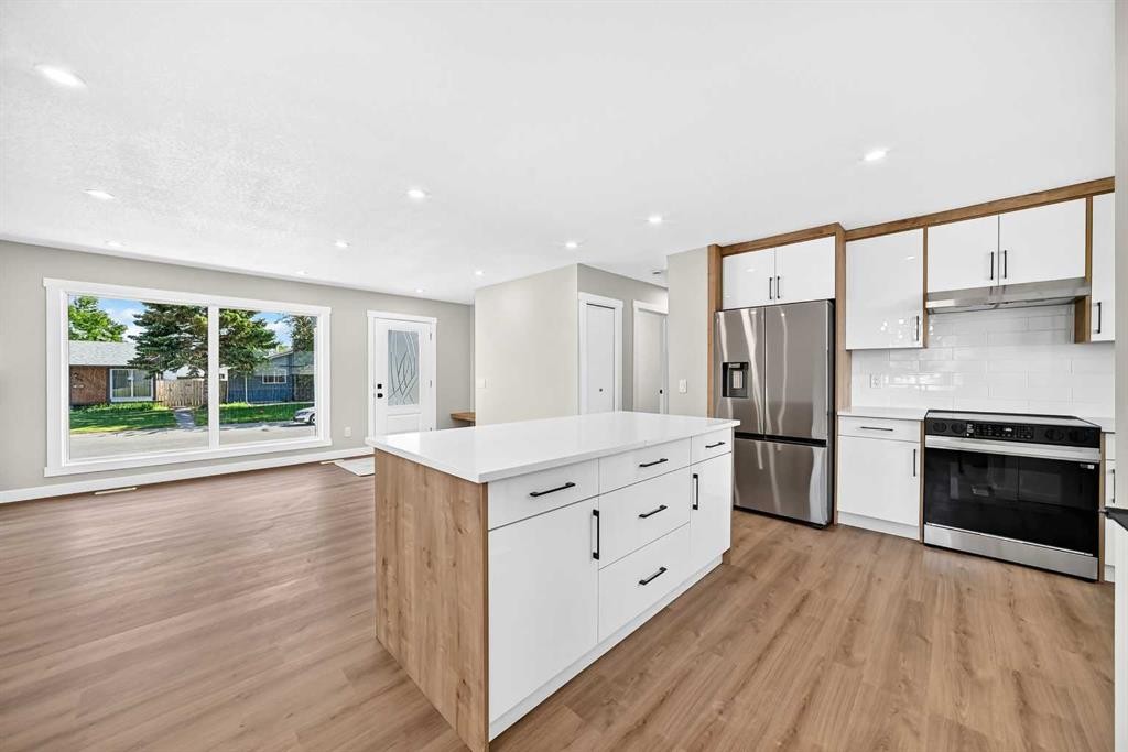 704 Malvern Drive Ne, Calgary, AB