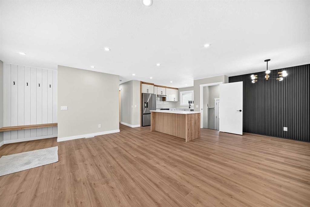 704 Malvern Drive Ne, Calgary, AB