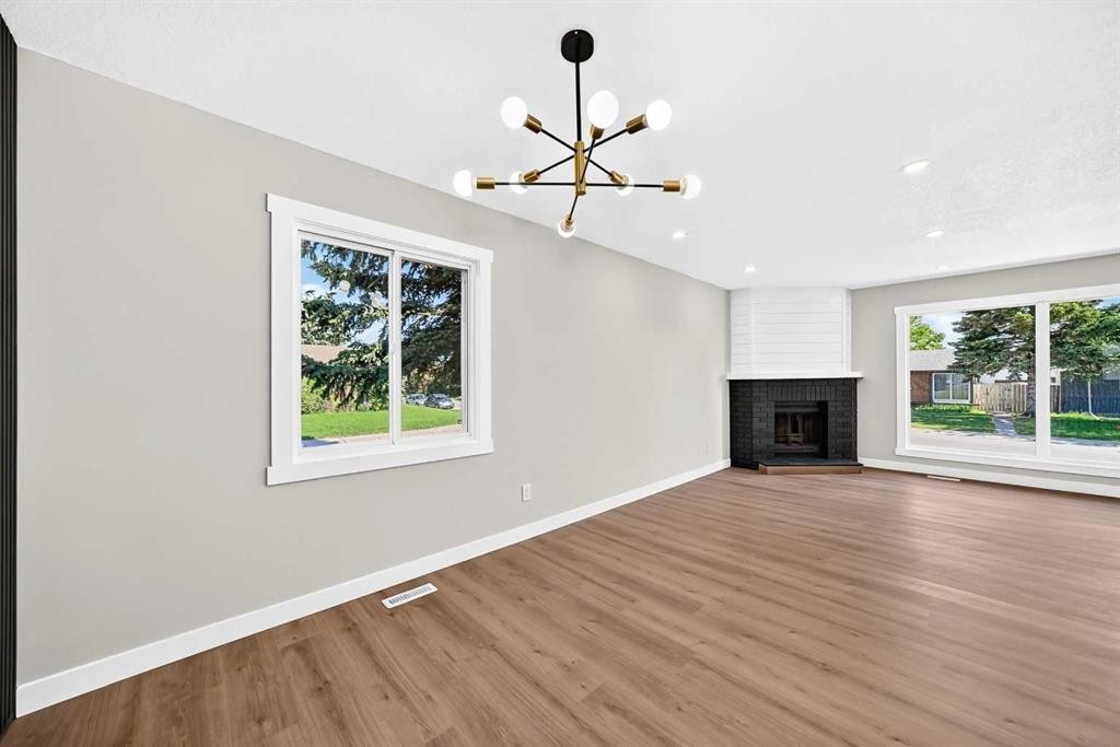704 Malvern Drive Ne, Calgary, AB