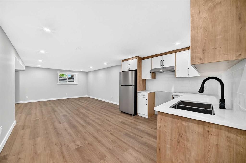 704 Malvern Drive Ne, Calgary, AB