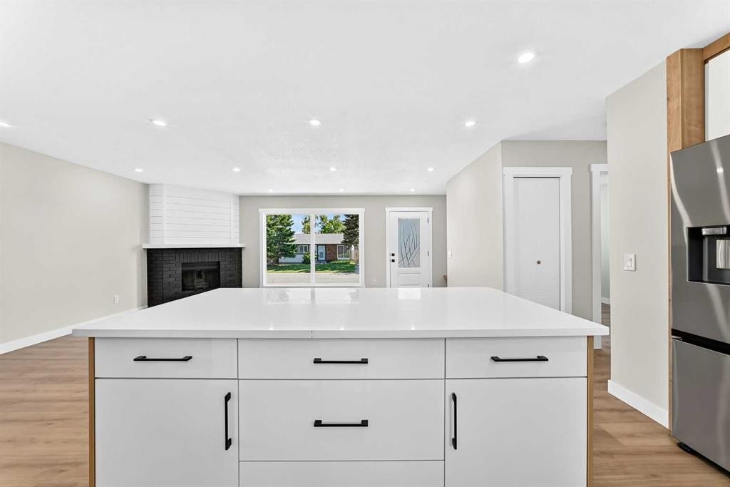 704 Malvern Drive Ne, Calgary, AB