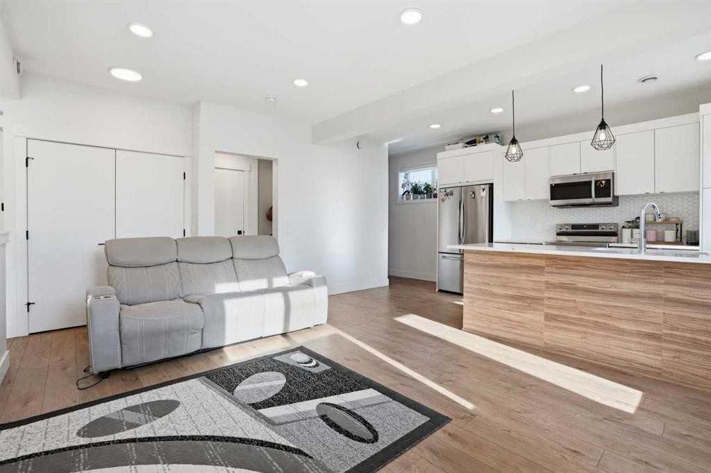402-10060 46 Street Ne, Calgary, AB