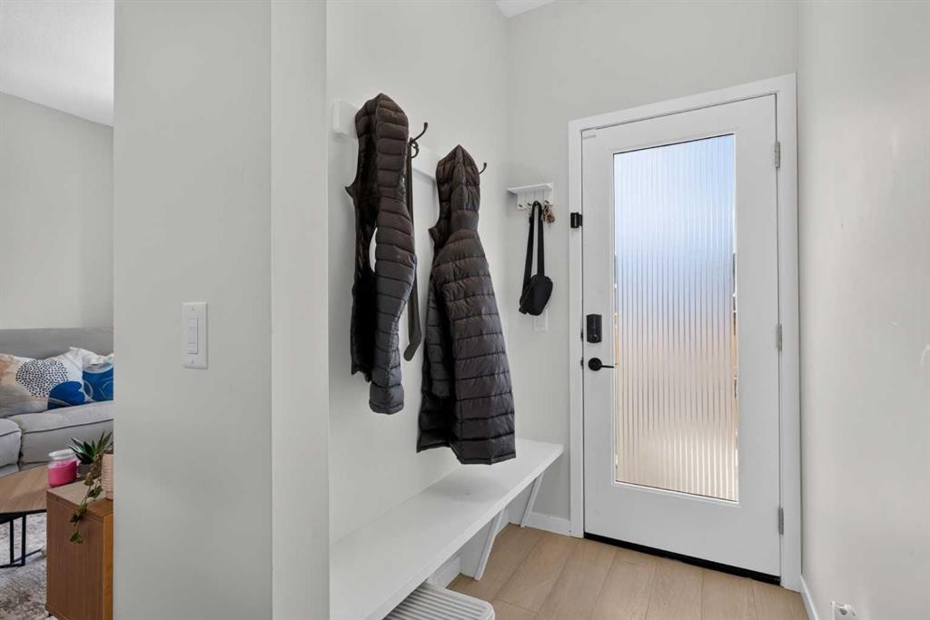 257 Edith Green Nw, Calgary, AB