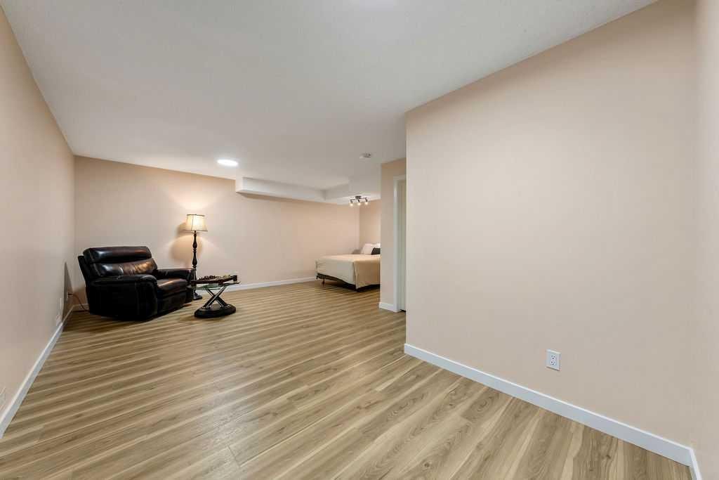 2016 Country Hills Circle Nw, Calgary, AB - Indoor