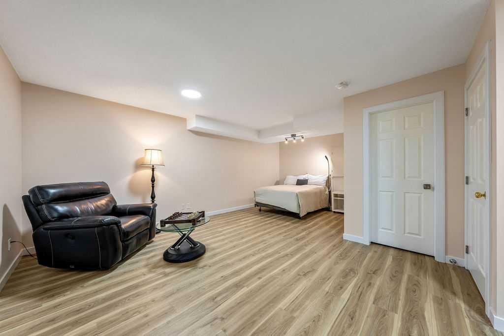 2016 Country Hills Circle Nw, Calgary, AB - Indoor