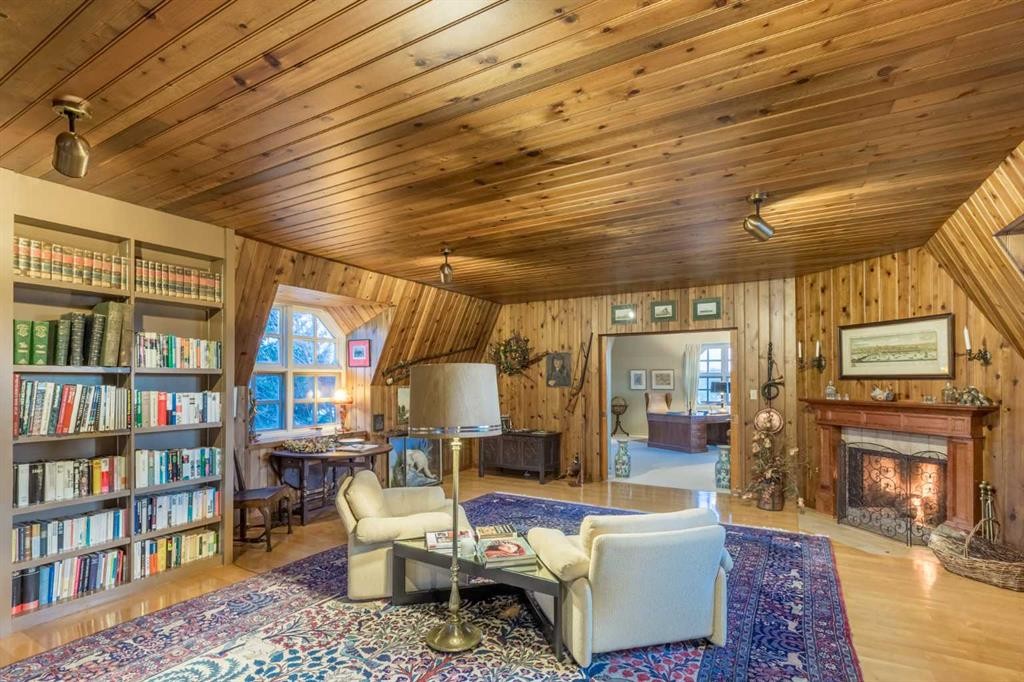 41320 Range Road 232, Rural Lacombe County, AB - Indoor With Fireplace