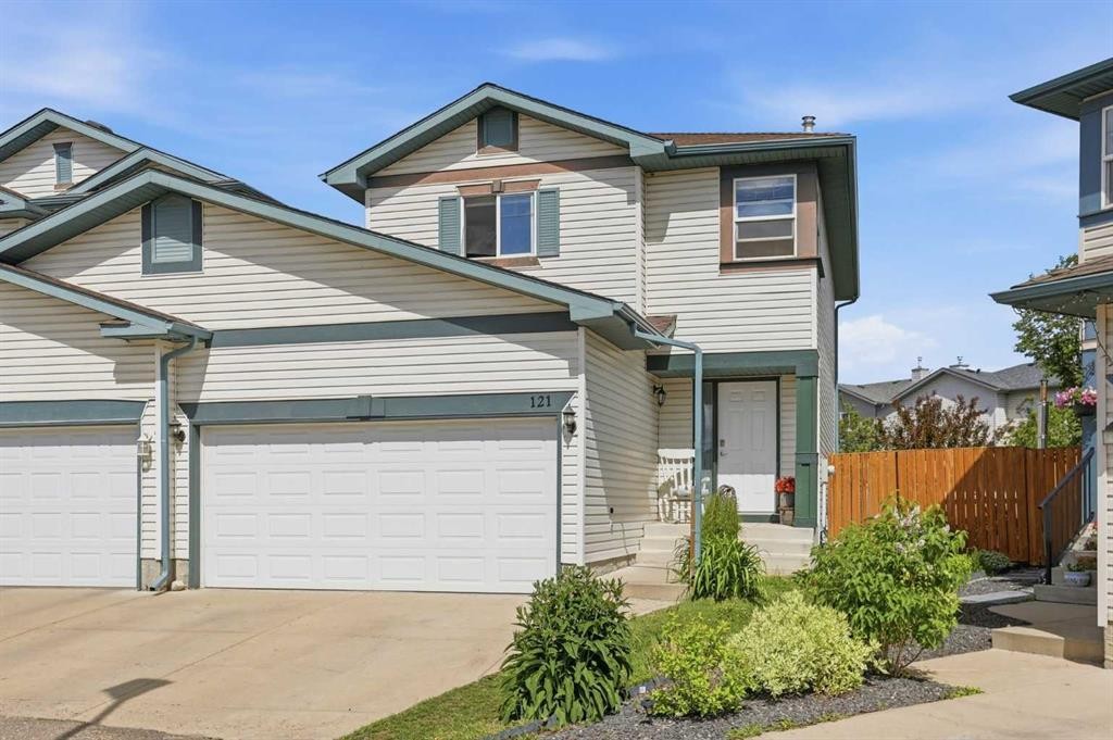 121 Canoe Square Sw, Airdrie, AB