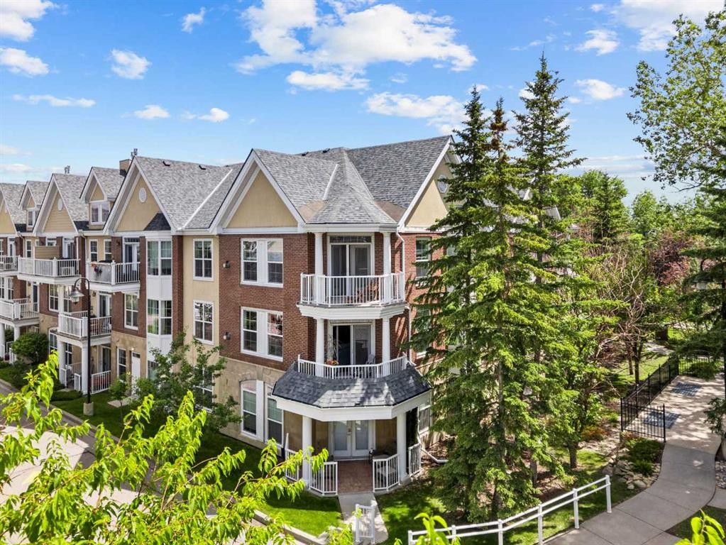 254-3000 Marda Link Sw, Calgary, AB - Outdoor With Facade
