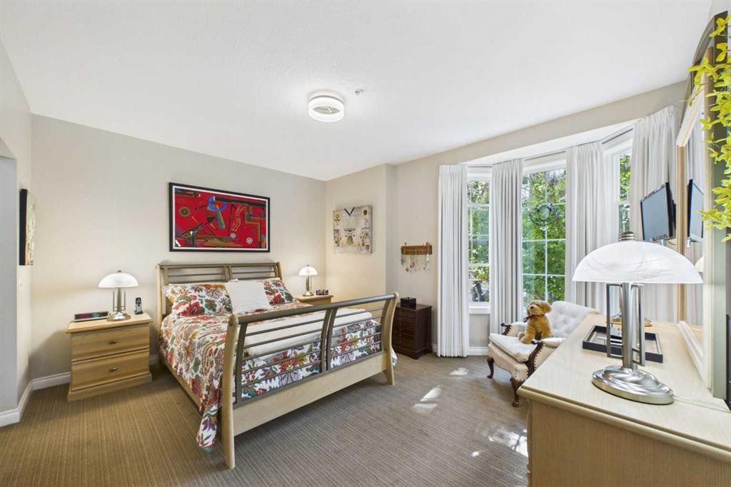 254-3000 Marda Link Sw, Calgary, AB - Indoor Photo Showing Bedroom