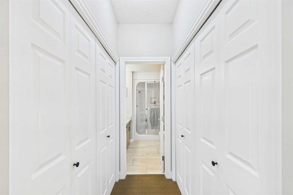 254-3000 Marda Link Sw, Calgary, AB - Indoor Photo Showing Other Room