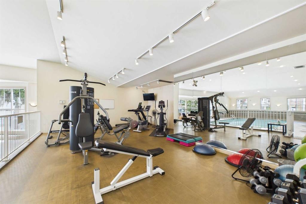 254-3000 Marda Link Sw, Calgary, AB - Indoor Photo Showing Gym Room