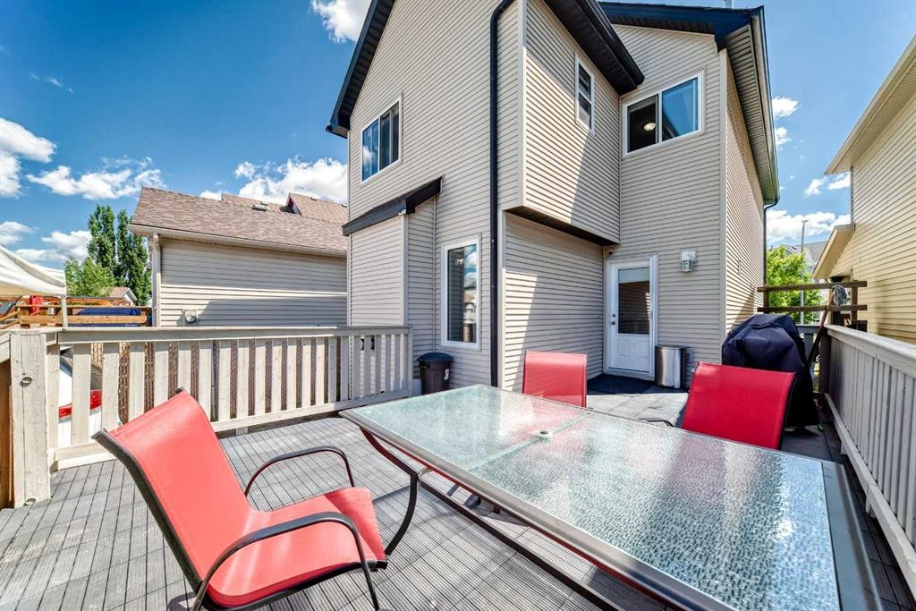94 Tuscany Ridge Common Nw, Calgary, AB