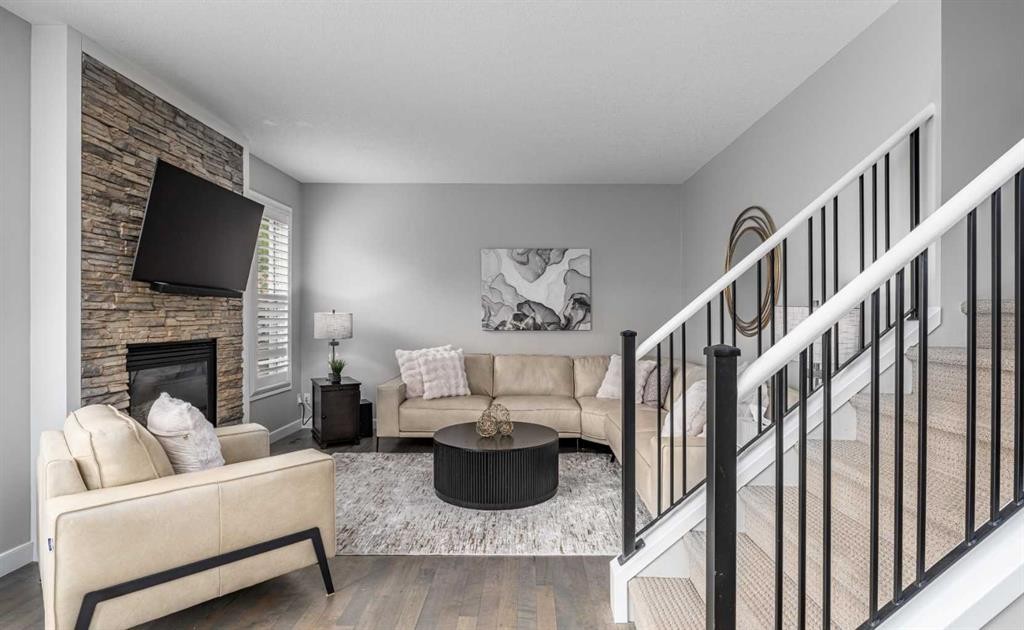 141 Copperpond Bay Se, Calgary, AB