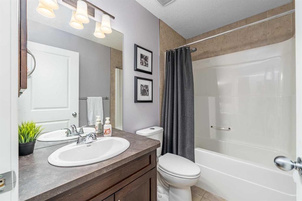 141 Copperpond Bay Se, Calgary, AB