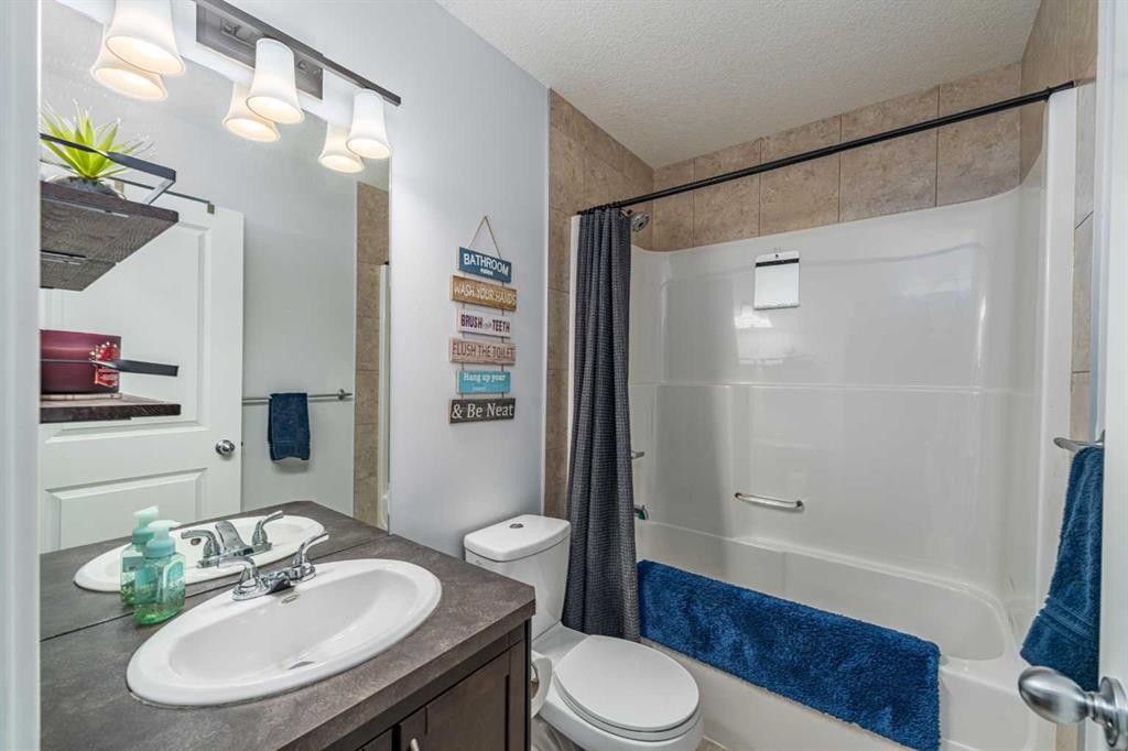 141 Copperpond Bay Se, Calgary, AB