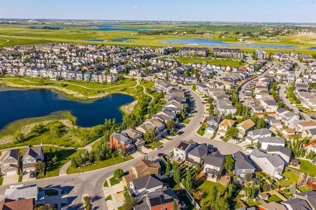 141 Copperpond Bay Se, Calgary, AB