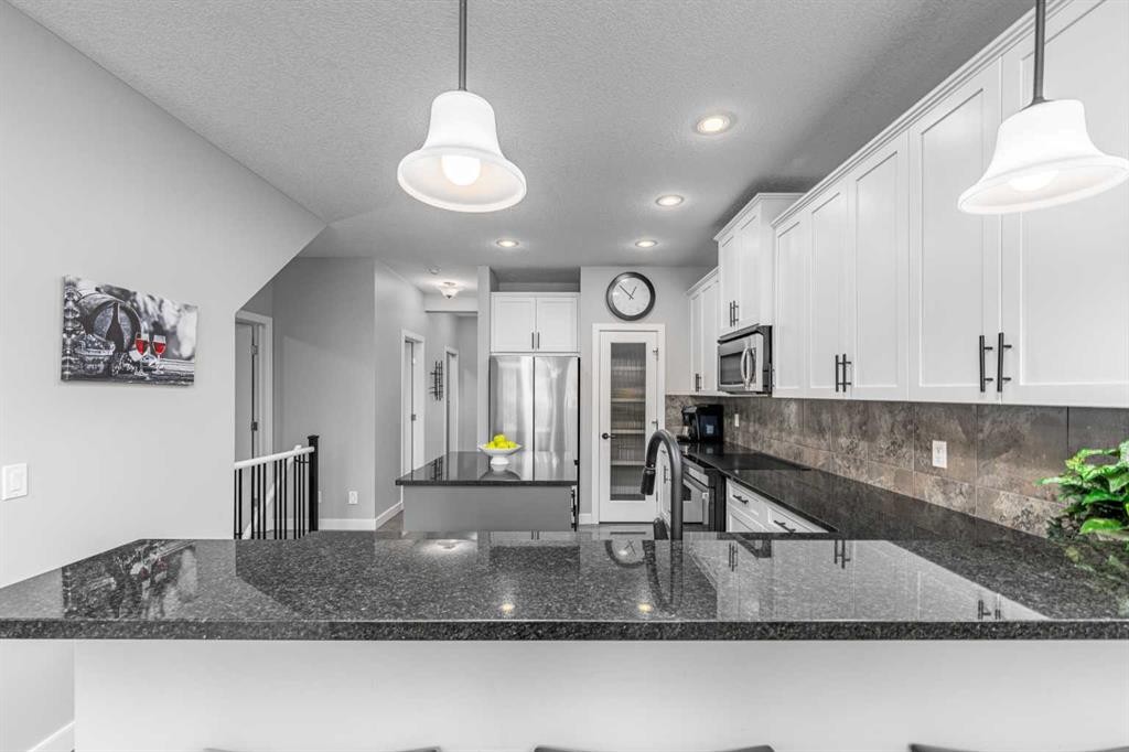 141 Copperpond Bay Se, Calgary, AB