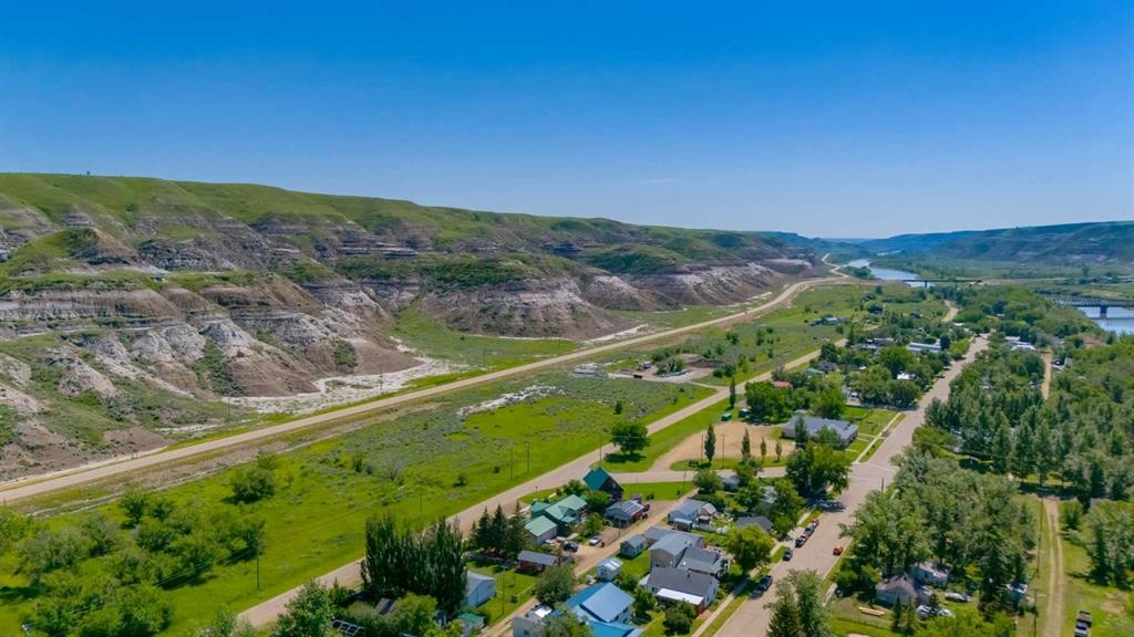 235 5 Street, Drumheller, AB
