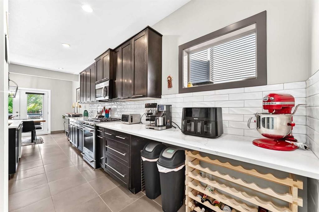 24 Brightonstone Gardens Se, Calgary, AB