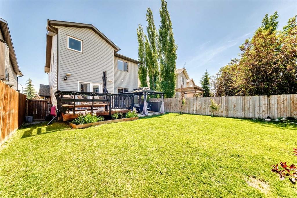 24 Brightonstone Gardens Se, Calgary, AB