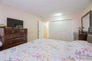 31 Martindale Close Ne, Calgary, AB - Indoor Photo Showing Bedroom