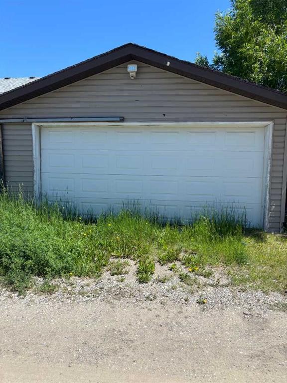 31 Martindale Close Ne, Calgary, AB - Outdoor