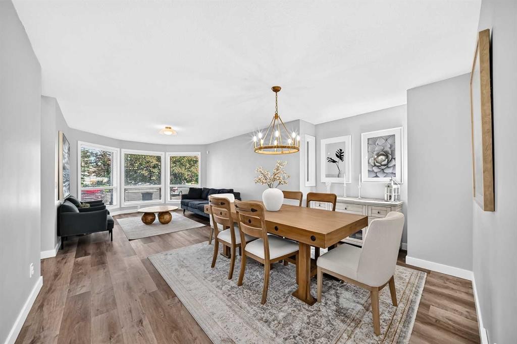 47 Canterbury Court Sw, Calgary, AB - Indoor Photo Showing Dining Room