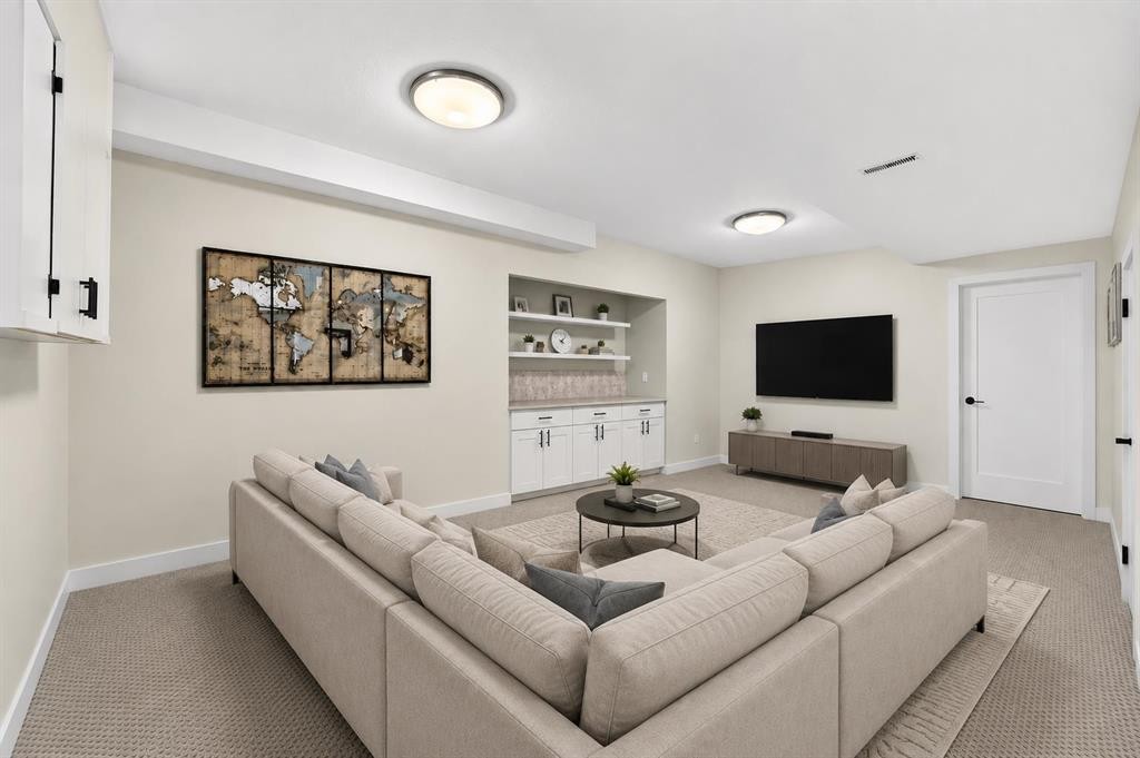 47 Canterbury Court Sw, Calgary, AB - Indoor Photo Showing Living Room
