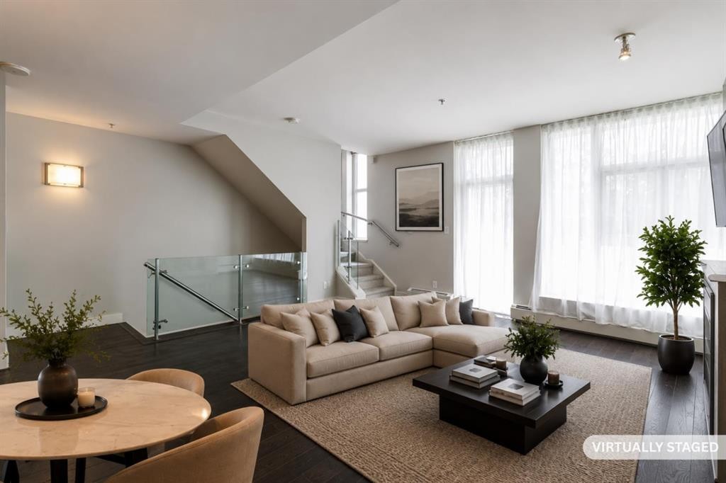 132-99 Spruce Place Sw, Calgary, AB