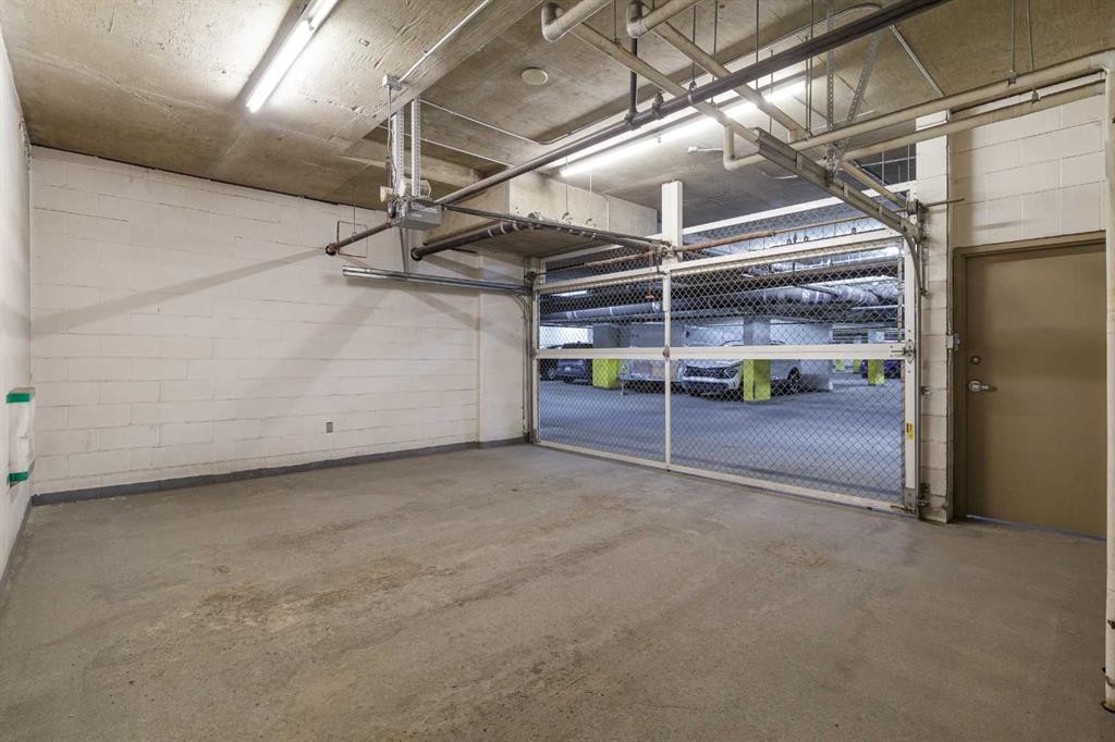 132-99 Spruce Place Sw, Calgary, AB