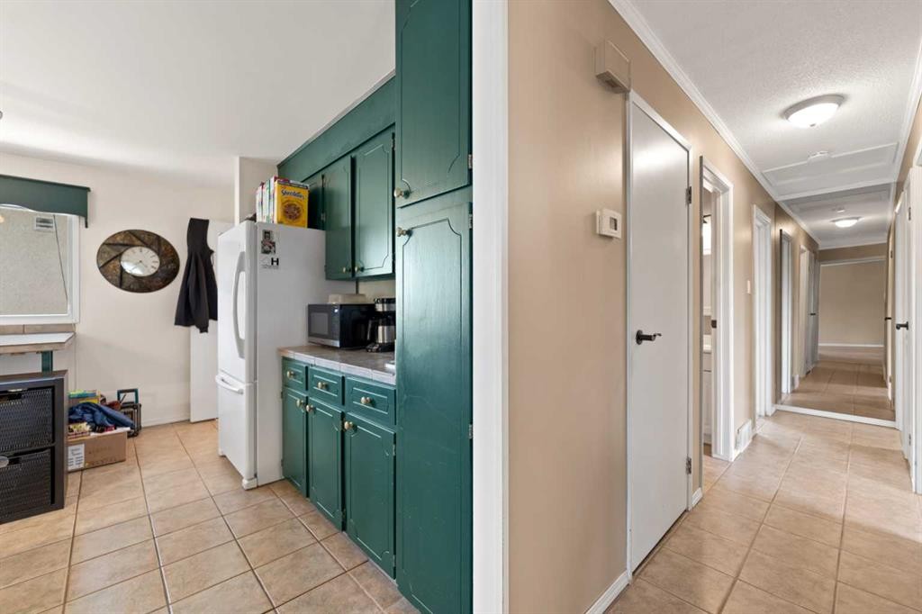 6756 Huntchester Road Ne, Calgary, AB