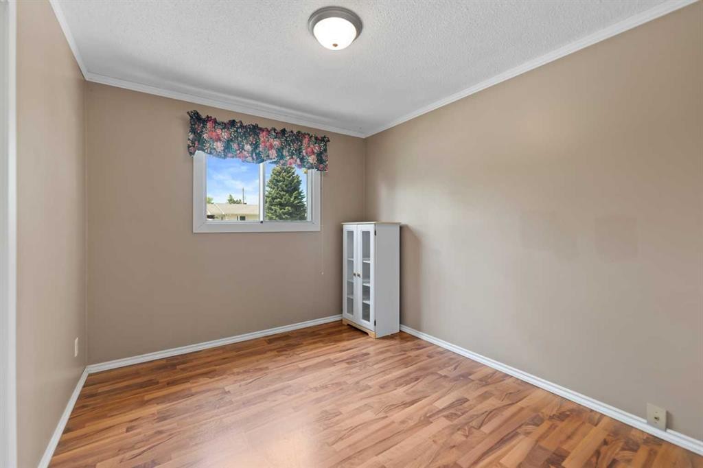 6756 Huntchester Road Ne, Calgary, AB