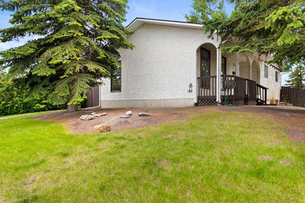 6756 Huntchester Road Ne, Calgary, AB