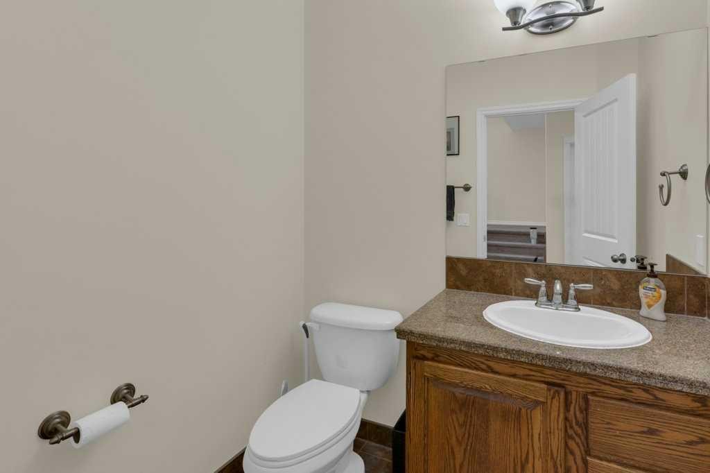 161 Hillcrest Boulevard, Strathmore, AB