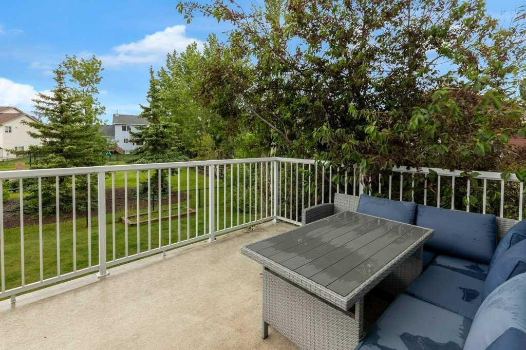 161 Hillcrest Boulevard, Strathmore, AB
