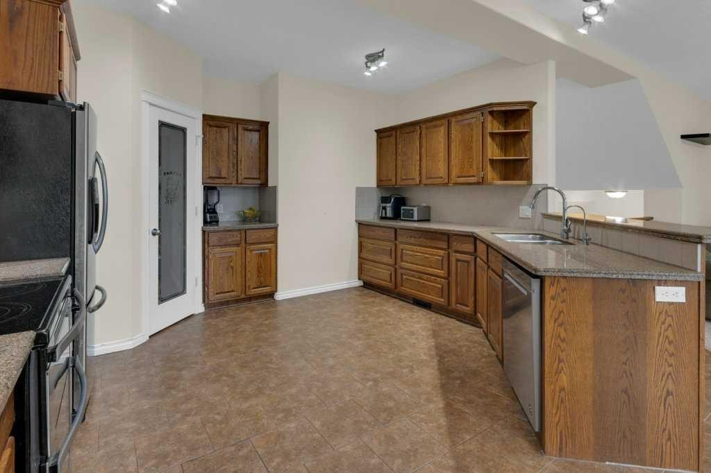 161 Hillcrest Boulevard, Strathmore, AB