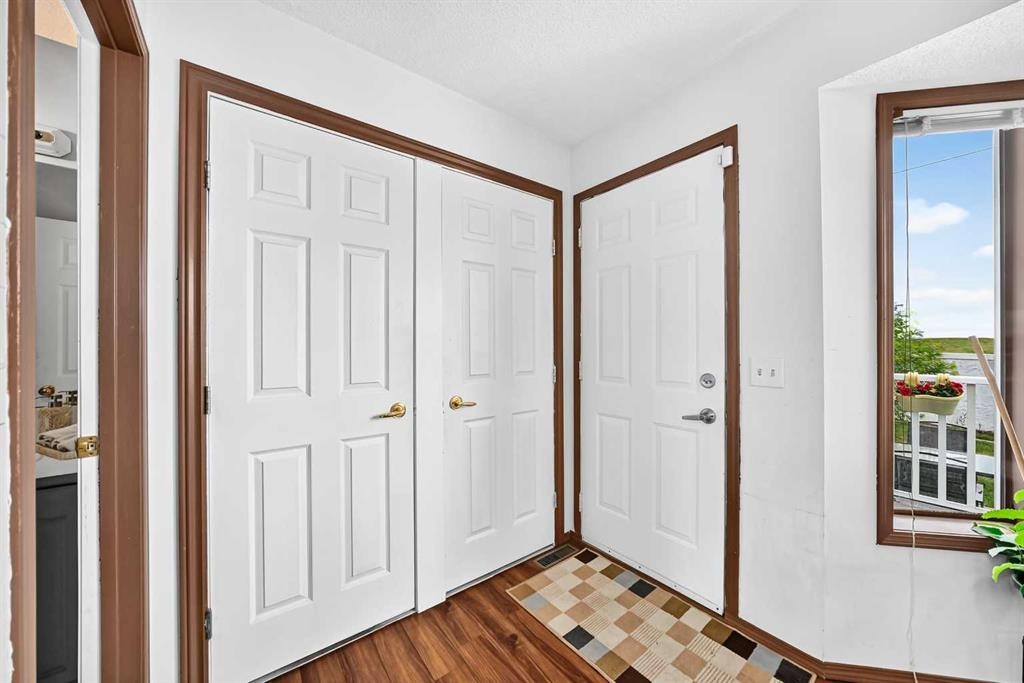89 Bedford Manor Ne, Calgary, AB