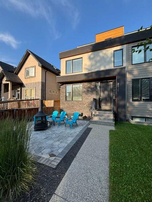 2418 24A Street Sw, Calgary, AB