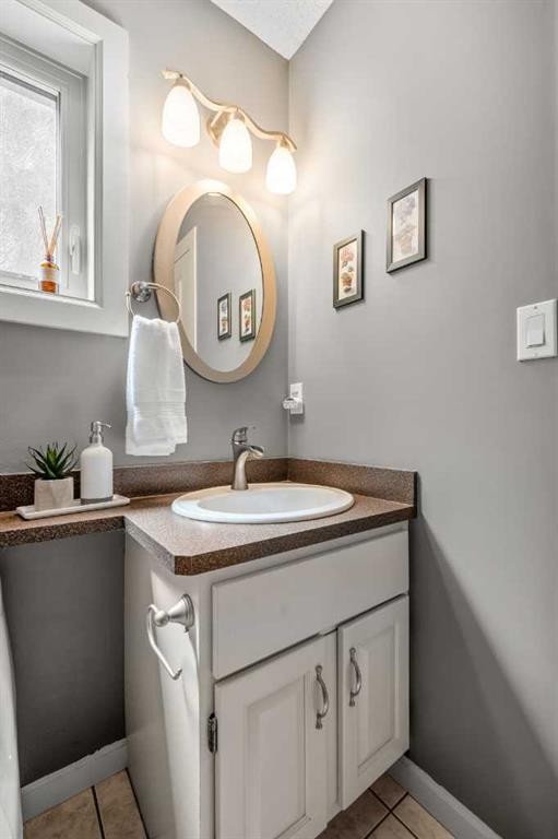 39 Deermoss Place Se, Calgary, AB